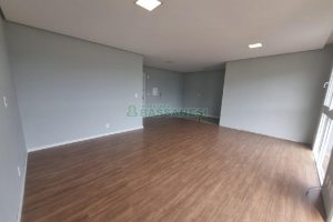 Apartamento com 48m², 1 dormitório, 1 vaga, no bairro Santa Catarina em Caxias do Sul para Alugar ou Comprar