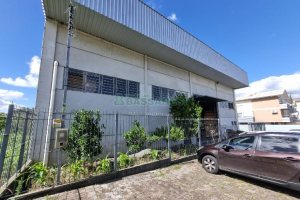 Pavilhão com 576m², no bairro São Luiz em Caxias do Sul para Alugar