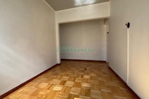 Casa com 52m², 2 dormitórios, no bairro Cruzeiro em Caxias do Sul para Alugar