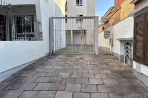 Casa com 110m², 2 dormitórios, 2 vagas, no bairro Ana Rech em Caxias do Sul para Alugar