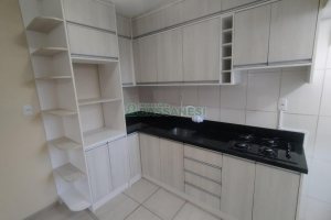 Apartamento com 33m², 1 dormitório, 1 vaga, no bairro São Victor COHAB em Caxias do Sul para Comprar