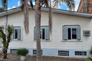Casa com 130m², 4 dormitórios, 1 vaga, no bairro Jardim Eldorado em Caxias do Sul para Comprar