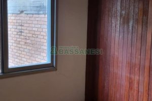 Casa com 130m², 4 dormitórios, 1 vaga, no bairro Jardim Eldorado em Caxias do Sul para Comprar