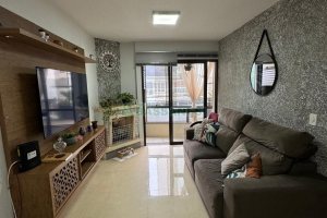Apartamento com 93m², 3 dormitórios, 1 vaga, no bairro Pio X em Caxias do Sul para Comprar