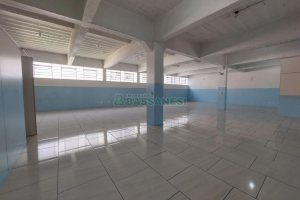 Loja com 270m², no bairro Kayser em Caxias do Sul para Alugar