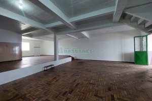 Loja com 100m², 1 vaga, no bairro Rio Branco em Caxias do Sul para Alugar