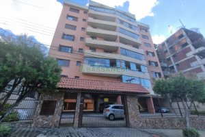 Apartamento com 109m², 2 dormitórios, 1 vaga, no bairro Medianeira em Caxias do Sul para Alugar