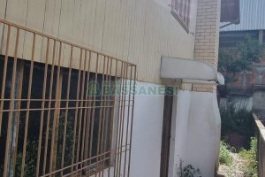 Casa com 204m², 3 dormitórios, 2 vagas, no bairro Centro em Caxias do Sul para Comprar