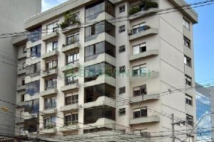 Apartamento com 124m², 3 dormitórios, 1 vaga, no bairro Centro em Caxias do Sul para Comprar