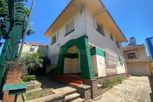 Casa com 330m², 3 dormitórios, 3 vagas, no bairro São Pelegrino em Caxias do Sul para Alugar ou Comprar
