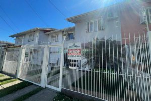 Sobrado com 100m², 3 dormitórios, 2 vagas, no bairro Cidade Nova em Caxias do Sul para Comprar