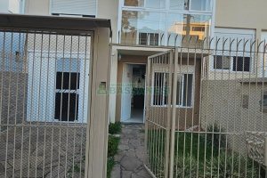 Sobrado com 87m², 3 dormitórios, 1 vaga, no bairro Vinhedos em Caxias do Sul para Comprar