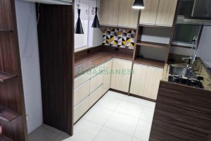 Sobrado com 87m², 3 dormitórios, 1 vaga, no bairro Vinhedos em Caxias do Sul para Comprar