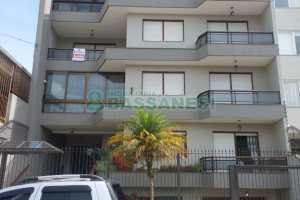 Apartamento com 70m², 3 dormitórios, 1 vaga, no bairro Pio X em Caxias do Sul para Alugar