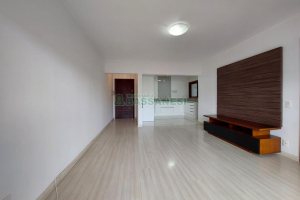 Apartamento com 70m², 3 dormitórios, 1 vaga, no bairro Pio X em Caxias do Sul para Alugar