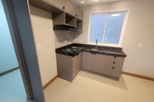Apartamento com 70m², 3 dormitórios, 2 vagas, no bairro Santa Catarina em Caxias do Sul para Alugar