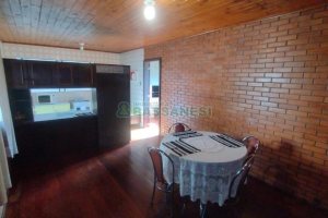 Casa com 224m², 3 dormitórios, 1 vaga, no bairro Cristo Redentor em Caxias do Sul para Comprar