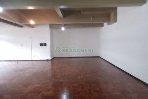 Loja com 111m², no bairro Sagrada Família em Caxias do Sul para Alugar