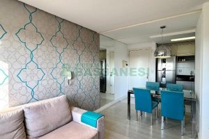 Apto Mobiliado com 47m², 2 dormitórios, 1 vaga, no bairro Cinqüentenário em Caxias do Sul para Alugar