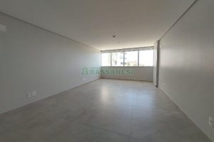 Sala, 1 vaga, no bairro Villagio Iguatemi em Caxias do Sul para Alugar