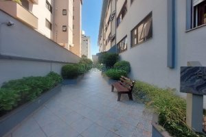 Apto Mobiliado com 119m², 3 dormitórios, 2 vagas, no bairro Centro em Caxias do Sul para Alugar