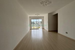 Apartamento com 98m², 2 dormitórios, 1 vaga, no bairro Salgado Filho em Caxias do Sul para Alugar