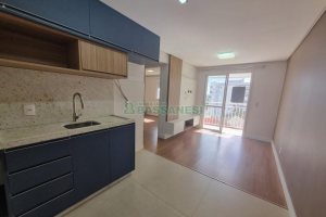 Apartamento com 49m², 2 dormitórios, 1 vaga, no bairro Nossa Senhora da Saúde em Caxias do Sul para Alugar