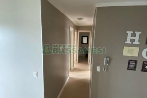 Apartamento com 104m², 3 dormitórios, 2 vagas, no bairro Colina Sorriso em Caxias do Sul para Alugar