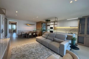 Apartamento com 129m², 3 dormitórios, 2 vagas, no bairro Petrópolis em Caxias do Sul para Comprar