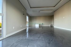Casa com 160m², 3 dormitórios, no bairro Charqueadas em Caxias do Sul para Alugar