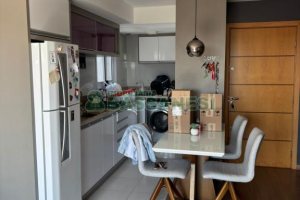 Apartamento com 55m², 2 dormitórios, 1 vaga, no bairro Vinhedos em Caxias do Sul para Alugar