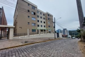 Apto Mobiliado com 52m², 2 dormitórios, 1 vaga, no bairro Diamantino em Caxias do Sul para Alugar