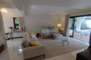 Casa com 301m², 6 dormitórios, 2 vagas, no bairro Ana Rech em Caxias do Sul para Comprar