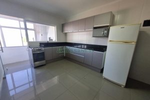 Apartamento com 77m², 2 dormitórios, 1 vaga, no bairro São Pelegrino em Caxias do Sul para Alugar
