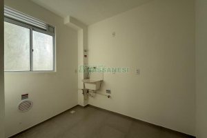Apartamento com 38m², 2 dormitórios, 1 vaga, no bairro Desvio Rizzo em Caxias do Sul para Comprar