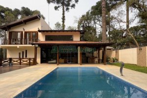 Casa com 100m², 2 dormitórios, 2 vagas, no bairro Ana Rech em Caxias do Sul para Alugar