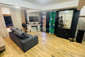 Casa com 100m², 2 dormitórios, 2 vagas, no bairro Ana Rech em Caxias do Sul para Alugar