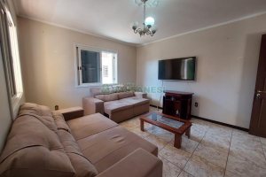 Casa com 145m², 3 dormitórios, 1 vaga, no bairro Ana Rech em Caxias do Sul para Alugar