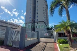 Apto Mobiliado com 65m², 2 dormitórios, 1 vaga, no bairro Lourdes em Caxias do Sul para Alugar