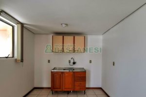 Apartamento com 50m², 1 dormitório, 1 vaga, no bairro Centro em Caxias do Sul para Alugar