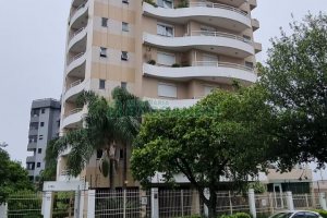 Apartamento com 179m², 3 dormitórios, 3 vagas, no bairro Exposição em Caxias do Sul para Comprar