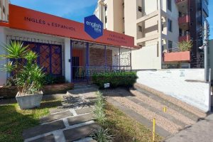 Casa Comercial com 105m², no bairro Centro em Caxias do Sul para Alugar ou Comprar
