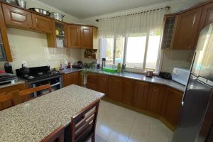 Casa com 180m², 3 dormitórios, 2 vagas, no bairro Fatima em Caxias do Sul para Alugar