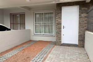 Sobrado com 70m², 2 dormitórios, 1 vaga, no bairro Villagio Iguatemi em Caxias do Sul para Alugar