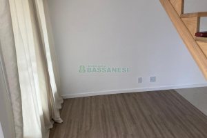 Sobrado com 70m², 2 dormitórios, 1 vaga, no bairro Villagio Iguatemi em Caxias do Sul para Alugar