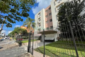 Apartamento com 120m², 3 dormitórios, 1 vaga, no bairro Pio X em Caxias do Sul para Comprar