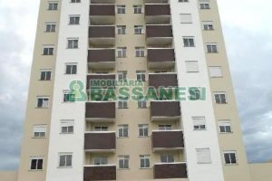 Apto Mobiliado com 67m², 3 dormitórios, 2 vagas, no bairro Lourdes em Caxias do Sul para Alugar