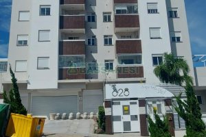 Apto Mobiliado com 67m², 3 dormitórios, 2 vagas, no bairro Lourdes em Caxias do Sul para Alugar