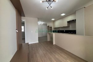 Apartamento com 72m², 2 dormitórios, 2 vagas, no bairro Santa Catarina em Caxias do Sul para Alugar