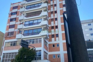 Apartamento com 237m², 3 dormitórios, 4 vagas, no bairro São Pelegrino em Caxias do Sul para Comprar